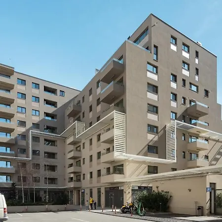 Zen 5-6 Apartments In Stefan Cel Mare