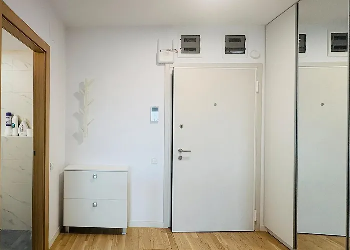 Zen 5-6 Apartments In Stefan Cel Mare