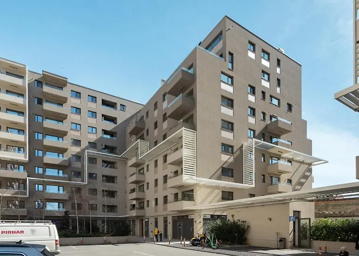 Zen 5-6 Apartments In Stefan Cel Mare