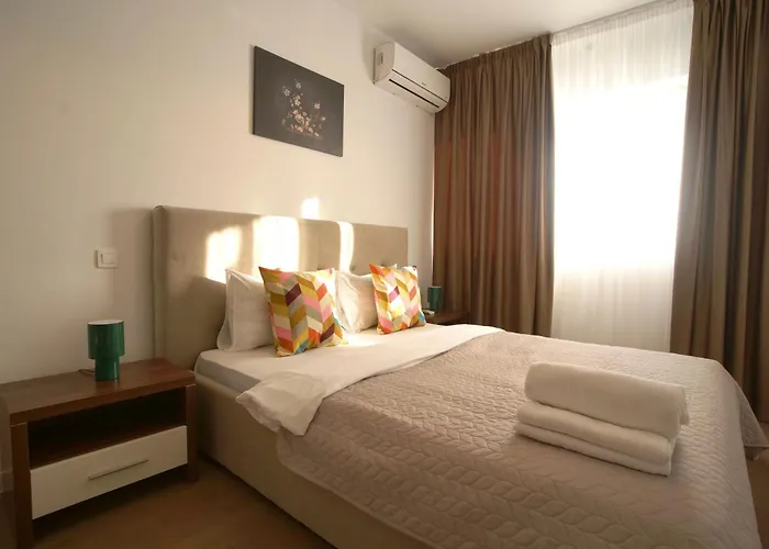 Zen 5-6 Apartments In Stefan Cel Mare Lägenhet *