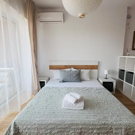 Zen 5-6 In Stefan Cel Mare Apartment Bucharest